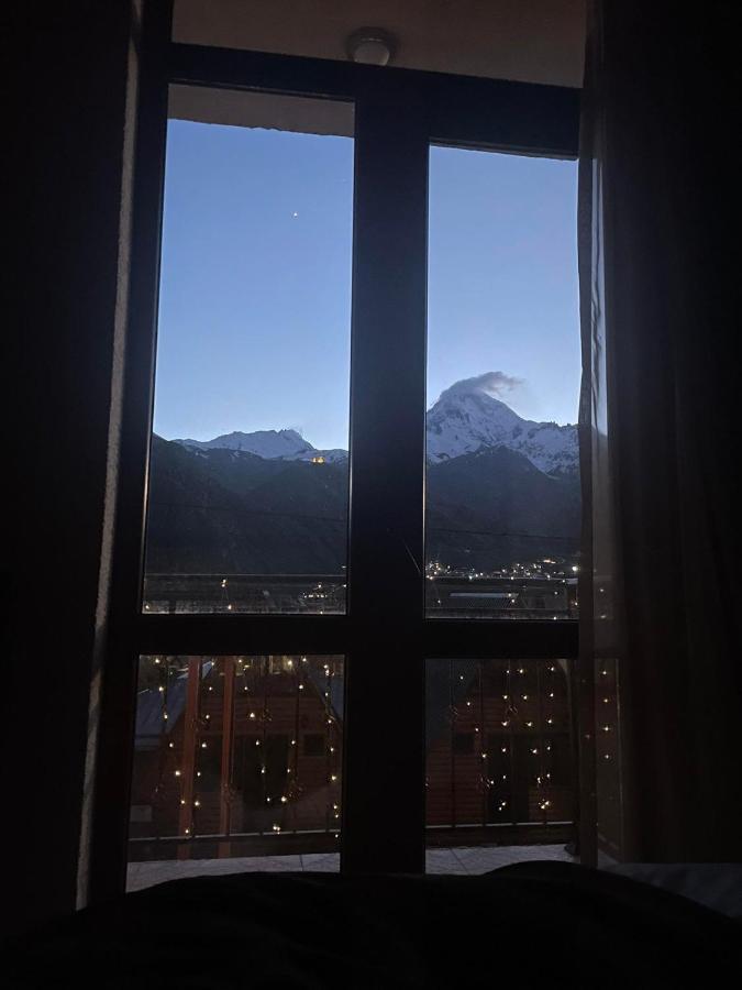 Hotel Iveria Kazbegi Exterior foto